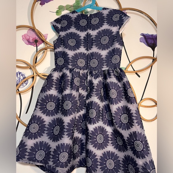 Floral Patterned Kids Dress - Picture 3 of 5